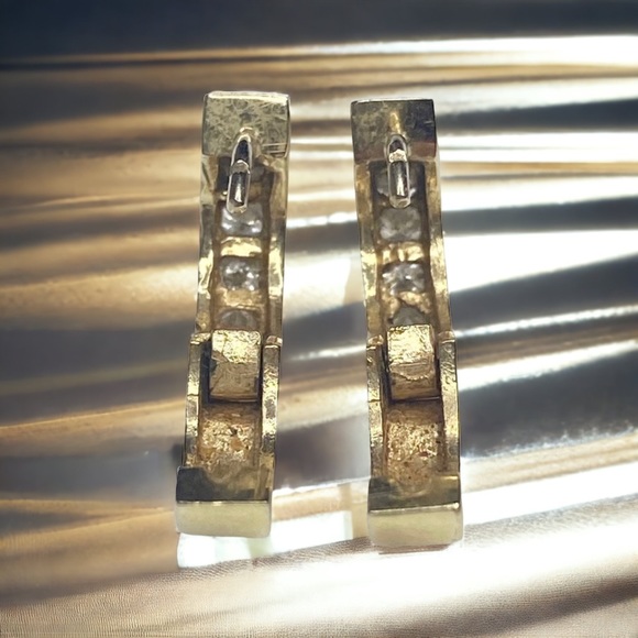 Vintage 90’s: Diamond Huggies Earrings ☼ 12 Channel Set Round Stones ☼ 18K Gold - Picture 10 of 16